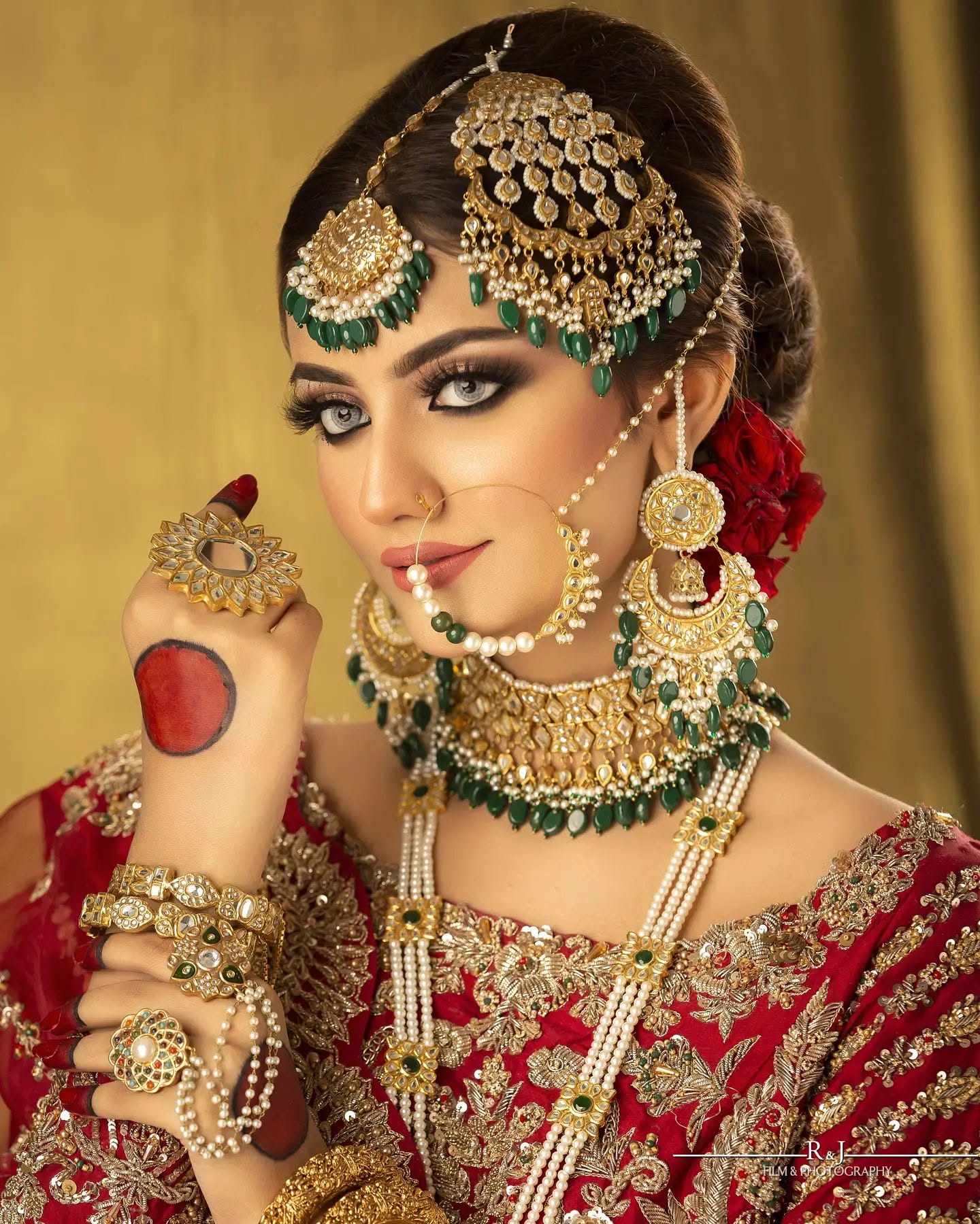 Samina's Salon