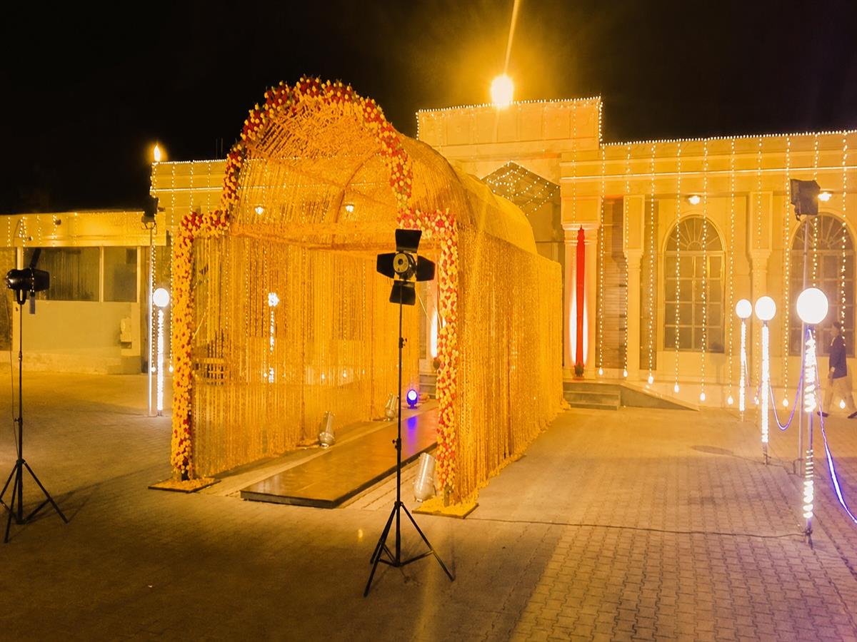 Al-Zawaj Marquee Khana Pull